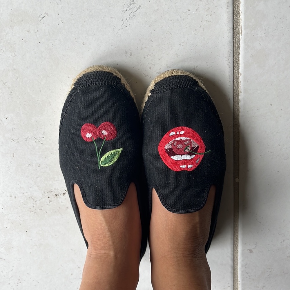 Cherry embroidered espadrilles